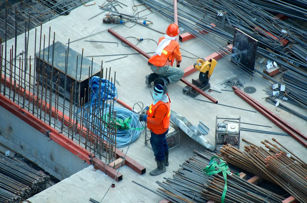 Zeiterfassung auf der Baustelle: Welche Lösung passt?